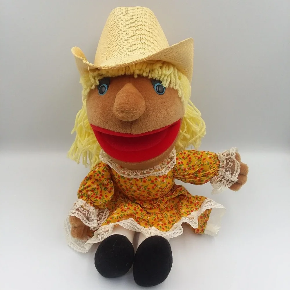 Miss Daisy Soft Plush Doll Hee Haw Cowboy Hat‎ Vintage Shotgun Red Toy Doll 12'